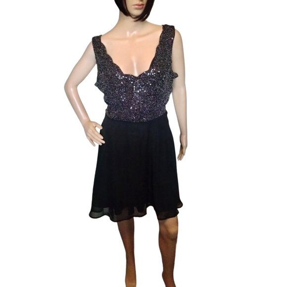 Charlotte Russe Sleeveless Sequin Chiffon Fit & Flare Cocktail Dress Size Large - Picture 2 of 6